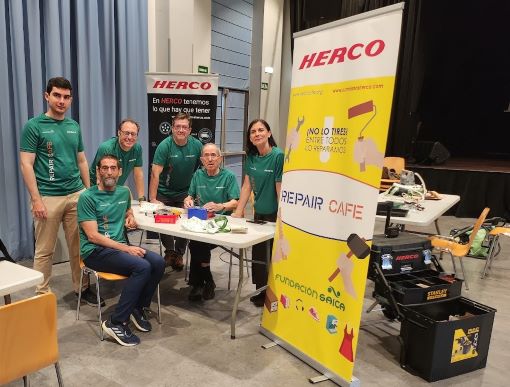 Reparar, compartir y aprender: ¿te animas a participar como voluntario/a? Fundación Saica acerca la economía circular a la ciudadanía con los Repair Café en Zaragoza